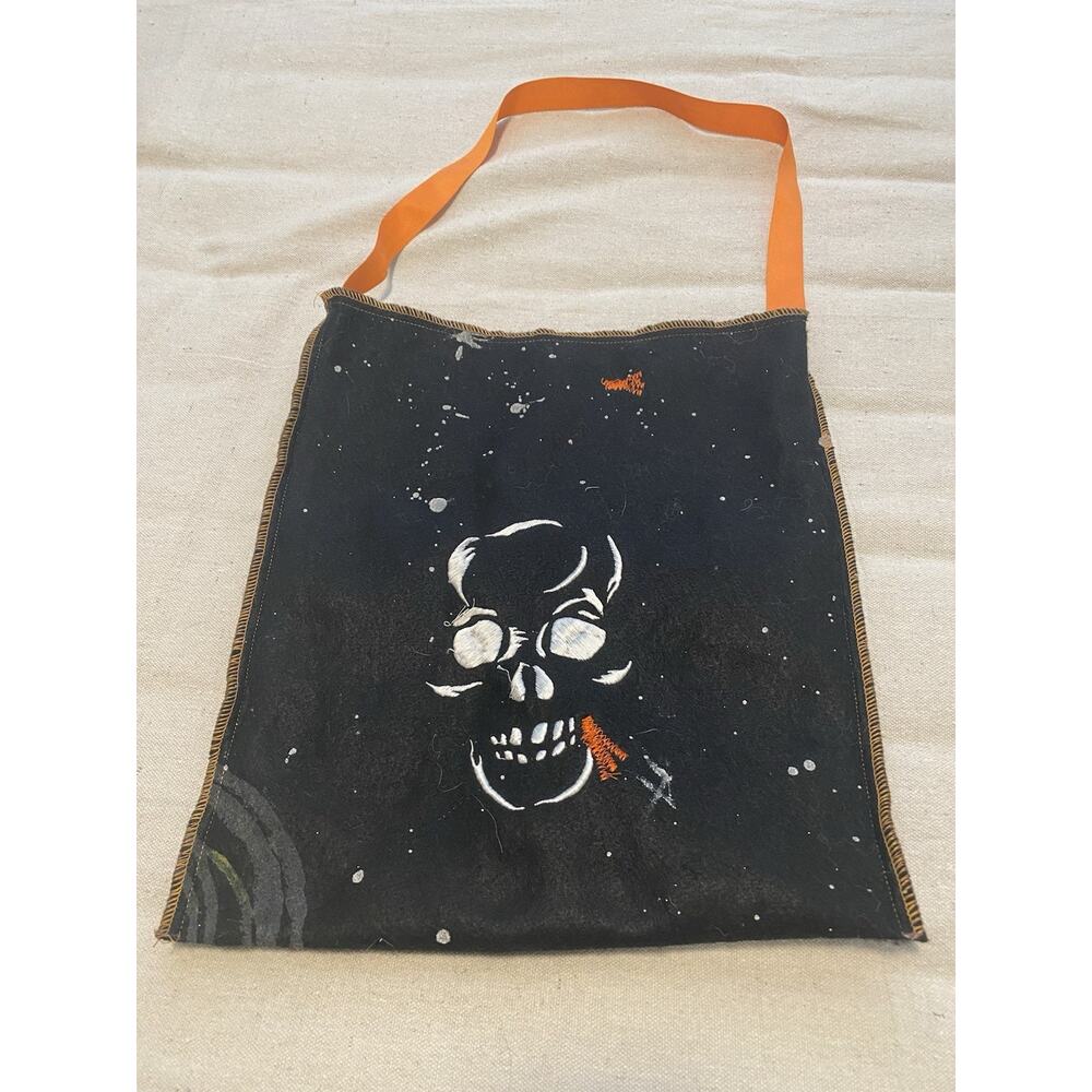 Handmade Halloween Skeleton Felt Toy / Trick-or-Treat Bag Machine Embroidery